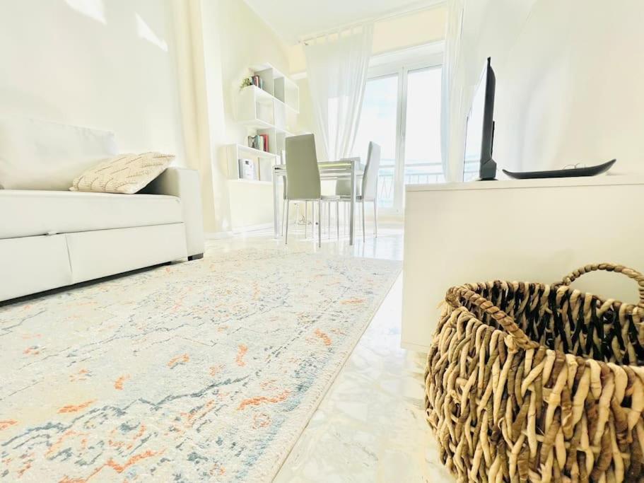 Suite Sunset 11 - Fronte Mare San Remo Exterior foto